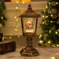 Retro-Weihnachtslaterne in Bronze mit Weihnachtsmann im Schlitten und Schneeeffekt - Große Straßenlaterne - Weihnachtsmann