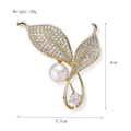 Elegant gold leaf brooch with white pearl and sparkling crystals, 4cm x 3.5cm size - xz4374 Leaf Pearl