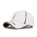 Cappellino da baseball bianco effetto invecchiato con dettagli leopardati e ricami - Bianco