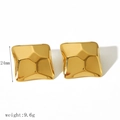 Detailansicht der 24mm quadratischen Goldohrringe mit 9,6g Gewicht und Spiegeleffekt - Goldenes Quadrat-Stil (TE6907-G)