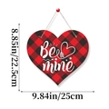 Targa a cuore in legno con motivo scozzese e testo Bee Mine per San Valentino - Cuore/Quadri Buffalo/Bee mine / Appendiporta 6