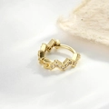 Boucles d'oreilles dorées avec design vagues et zircons sur tissu blanc - Style Courbe Vague (A860-3#)
