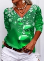 Detail von grünem Weihnachts-Langarmshirt mit V-Ausschnitt, Reißverschluss und Druck - S / Oberteile / Grün