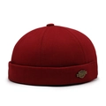 Bonnet docker bordeaux classique avec logo en métal vintage et texture en coton - Rouge
