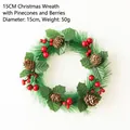 Weihnachtskranz mit grünen Kiefernadeln, Kiefernzapfen und roten Beeren, 15 cm Durchmesser - Stil B