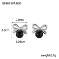 Bow-shaped pearl earrings in silver finish with size and weight details on white background - Silver Bowknot Black Bead Style (BE46739A1G0)