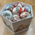 7Pcs Christmas ball set in hexagonal gift box with Santa and reindeer patterns - Santa and Tree 14pcs