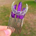 Dettaglio del pettine da sposa con cristalli viola e luna crescente su base metallica - Viola + Pettine a 10 Denti