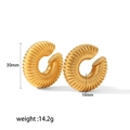 Boucles d'oreilles C dorées à l'or 18 carats avec texture spirale polie à la main - Style Doré (TE6274-G)