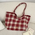 Borsa tote in lana scozzese rossa e beige ad alta capacità su divano bianco - Borgogna