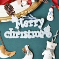 Ornamento Merry Christmas bianco scintillante con dettagli di fiocchi e cordino da appendere - Bianco Cristallo