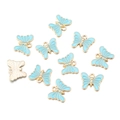 Dettaglio di dieci ciondoli a farfalla in smalto blu con cornici in lega dorata su bianco - 16*12mm / Blu