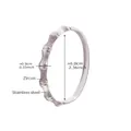 Bracelet jonc en acier argenté style bambou avec zircons roses et détails de dimensions - Bracelet Bambou Argenté avec Zircon Rose (Z457)