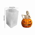 Halloween Silikonform Skelett im Kürbis mit den Maßen 9 cm Höhe und 6,8 cm Breite - Nicht-Sehen-Kürbis-Skelett / Halbtransparentes Weiß