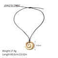 Collana minimalista con pendente a spirale dorata e cordino nero cerato regolabile - Disco a Spirale Oro