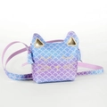 Bolso bandolera de gato para niñas con lentejuelas de escamas en degradado violeta - Patrón de escamas de pez / Azul claro