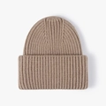 Dicke Rippstrick-Beanie in Hellbraun mit breitem doppeltem Umschlag für warme Wintertage - Khaki (22B323)