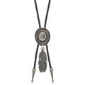 Détails du chapeau de cowboy en argent vintage et plumes sur cravate bolo en cuir tressé - Argent Antique