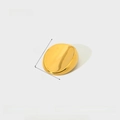 Detail view of 18k gold plated stainless steel ribbed brooch with dimensions 30mm x 25mm - NXBE03 (Ribbed Oval) / Gold