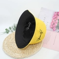Fashionable reversible cotton bucket hat in yellow and black with 'something' embroidery - M(56-59CM) / Yellow
