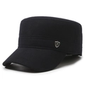 Berretto militare invernale da uomo nero con fodera in pile e scudo metallico laterale - Regolabile / Blu navy