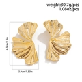 Übertriebene goldene Ginkgoblatt-Ohrringe mit Muscheltextur-Design in 6,0 cm Größe - Großer Strukturierter Ginkgo (3202) / 01 Gold 3202