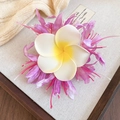 Pince à cheveux élégante en fleur de plumeria en tissu pour vacances à la plage - Pince à Bec de Canard (52#) / Violet