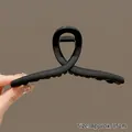 Matte black oversized hair claw clip 15cm long for thick hair with cross twist design - Matte Black-15cm