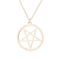 Collar minimalista de acero inoxidable con colgante de pentagrama dorado sobre blanco - 613 Círculo de Pentagrama / Dorado