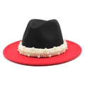 Detailansicht der roten Krempe und der edlen fünfschichtigen Perlenverzierung am Fedora - M(56-58cm) / Schwarz und Rot