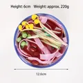 Modelo de cuenco de sopa de fideos artificial con ingredientes coloridos, 12,6cm ancho - Fideos Fríos de Harina de Arroz