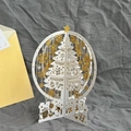 Dettaglio biglietto di Natale 3D con albero bianco, fiocchi d'oro e busta regalo coordinata - Albero di Natale a Doppio Strato (Biglietto d'Auguri Pop-up + Busta)