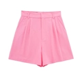 Rosafarbene High-Waist Leinen-Shorts mit Faltenfront und weitem Bein auf weißem Hintergrund - XS / Pants / Rosa