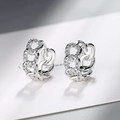 Silberne Creolen im Panzerketten-Design mit Mikropavé-Zirkonia-Steinen - Weißgold