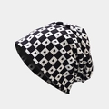 Dettaglio del berretto in maglia a scacchi con motivo a cuore e trama a coste - M (56-58cm) / Scacchi con Cuori