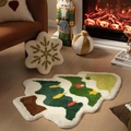 Dettaglio del tappeto trapuntato a forma di albero di Natale e cuscino decorativo a fiocco - 40*60cm (Finto Cashmere) / Stile di Natale 3