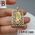 Detalle de colgante Guadalupe dorado 24x41mm con circonitas cúbicas y motivo San Judas - B-Rectángulo Guadalupe