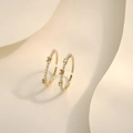 Detail of gold adjustable rings with miniature white pearls and floral design elements - Gold JZ1080 (Pearl Flower 2Pcs Set)