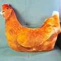 Realistisch 3D bruine kip pluche kussen met rode kam op een blauwe bank - 35x30cm Bruine Hen