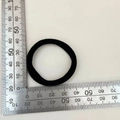 Coletero elástico negro sin costuras con medida de 5 cm de diámetro en fondo claro - 1 Pieza / 4cm Negro