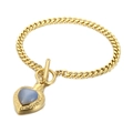 Bracelet à mailles cubaines dorées avec pendentif cœur en œil de chat bleu et fermoir T - Bracelet en Or avec Pierre Oeil de Chat Bleue (KB113932-Z)