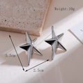 Poliert silberne Sternohrringe in Variantenform mit Maßen von 3,7 cm Höhe und 2,5 cm Breite - Silberner Stern