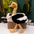 Kleines Strauß-Plüschtier mit schwarzem Körper, weißen Flügeln und praktischer Aufhängung - Strauß-Puppe / 40CM