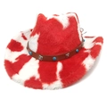 Dettaglio cappello da cowboy con stampa mucca rossa e bianca e fascia in cuoio - Corona a Forma di Cuore / Rosso