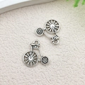 Antique silver alloy bicycle charm pendant for DIY bracelets and necklaces - Vintage Bicycle
