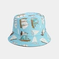 Dettaglio cappello alla pescatora celeste con motivi di barche a vela per il sole - Stile Barca a Vela Squisita Blu Chiaro