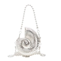 Zilveren mini clutch in de vorm van een schelp met kogelketting en glanzende finish - Zilver