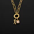 14K vergoldete Edelstahlkette mit rosa Stein und Buchstaben-X-Anhänger - Buchstabe X