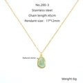 Unregelmäßiger Naturstein-Anhänger an einer 18k vergoldeten Edelstahl-Halskette - Grün / Gold