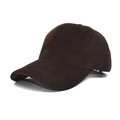 Gros plan d'une casquette marron foncé avec texture lettre M en relief sur tissu doux - M (56-58cm) / Café Foncé